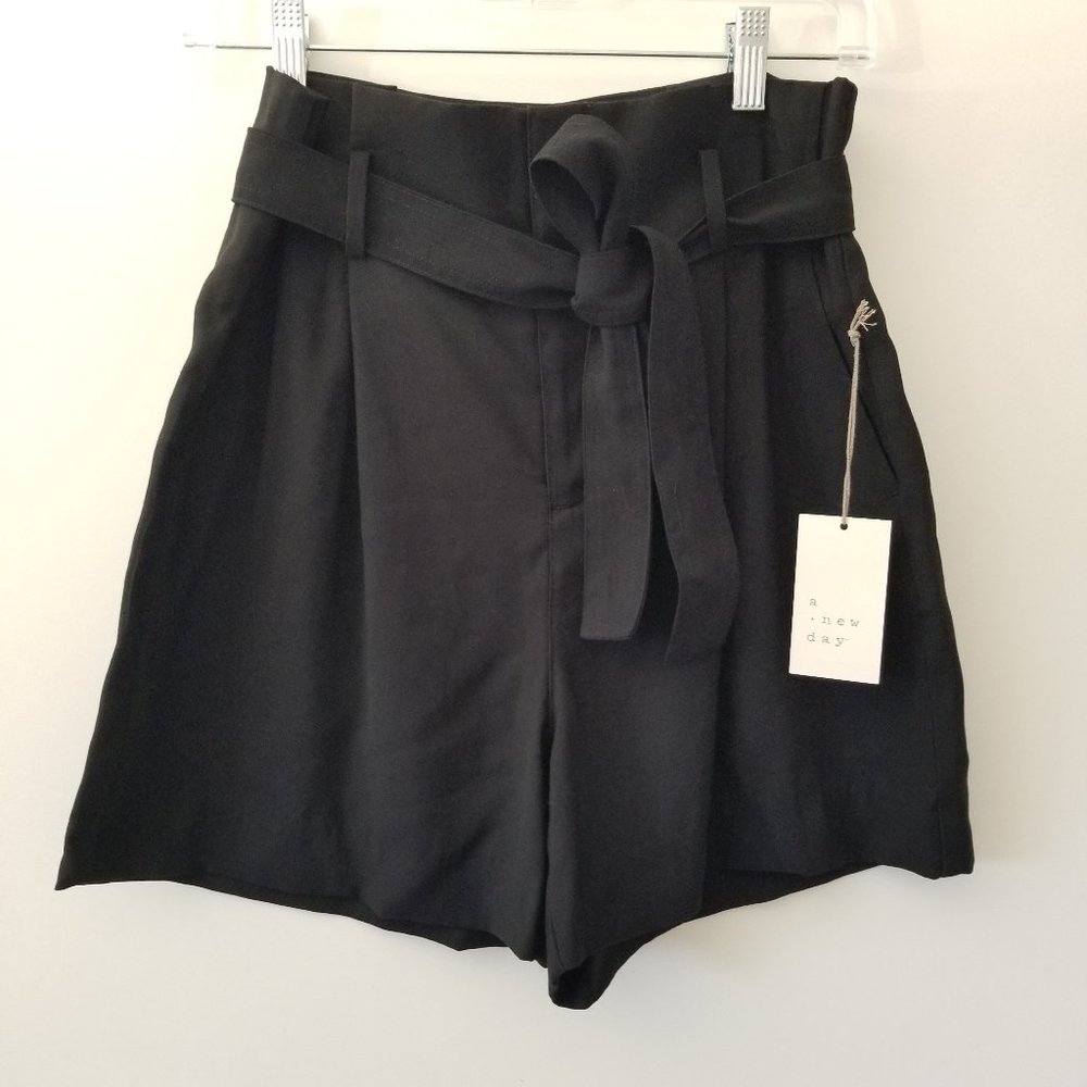 A New Day Black Paper Bag Belted Shorts Size 2 NWT